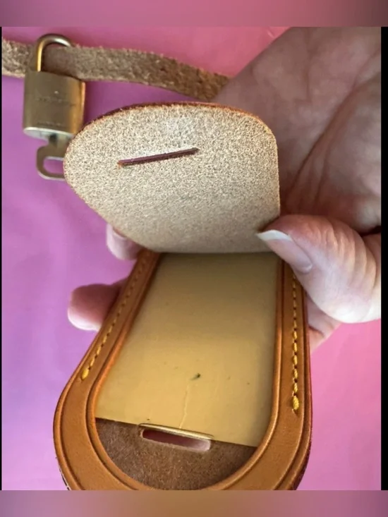 LOUIS VUITTON Vachetta Leather Luggage Tag With LV Lock And Key Set #322 - Picture 9 of 12